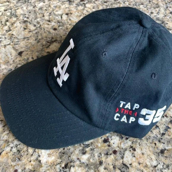 LA Dodgers Black Dad Style Baseball Hat NWOT slide adjustable 100% Cotton - Picture 2 of 6